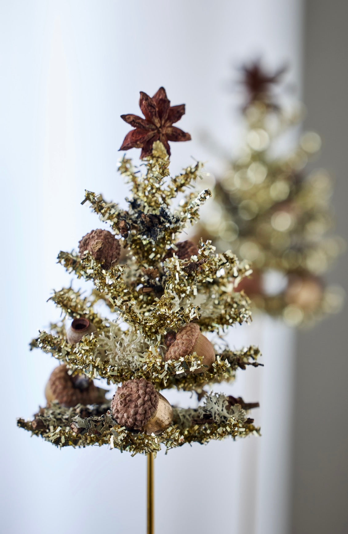 Glittertræ på stativ